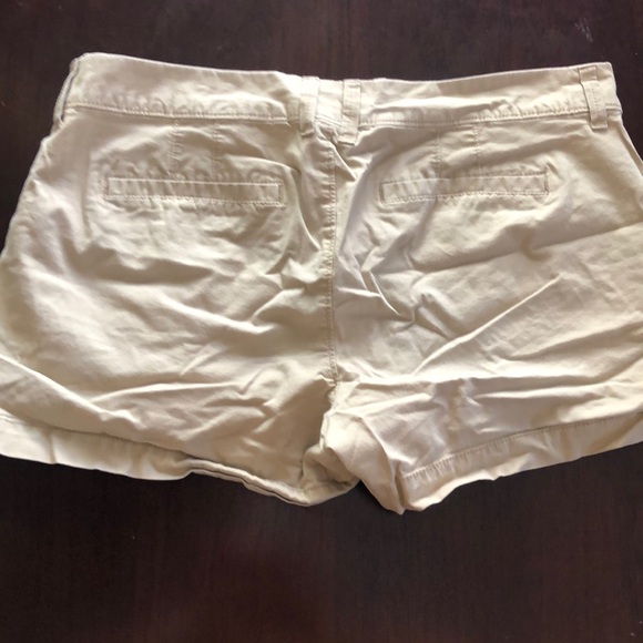 Old Navy Khaki shorts - Picture 3 of 5